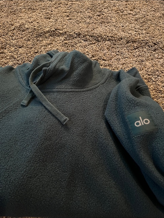 ALO Yoga Other - ALO Yoga Men's Crewneck Hoodie in Deep Forest Green small? Zipper pockets.